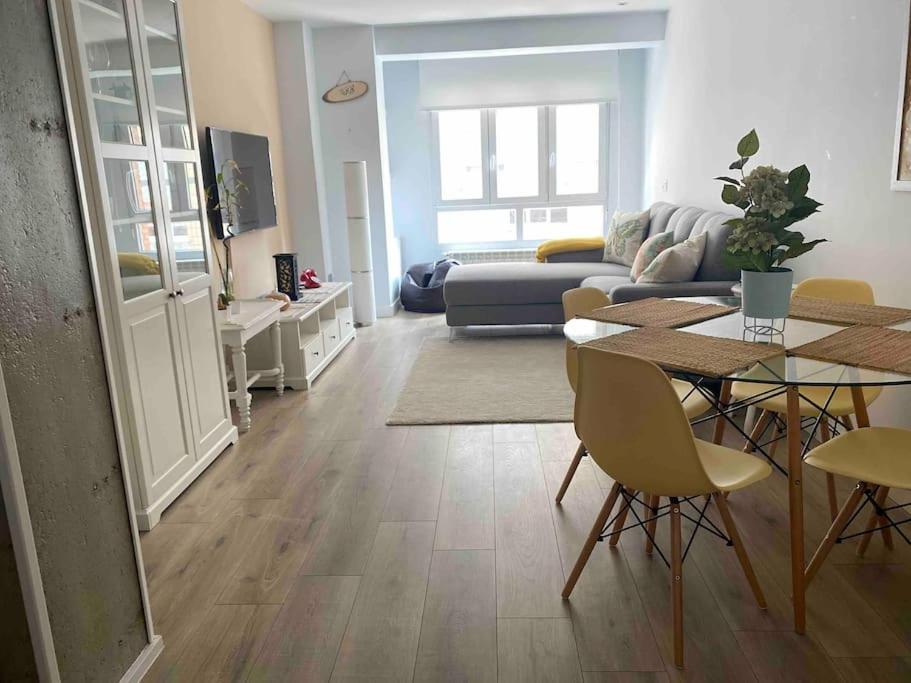 Apartamento A 100Metros De La Playa De San Lorenzo 기욘 외부 사진