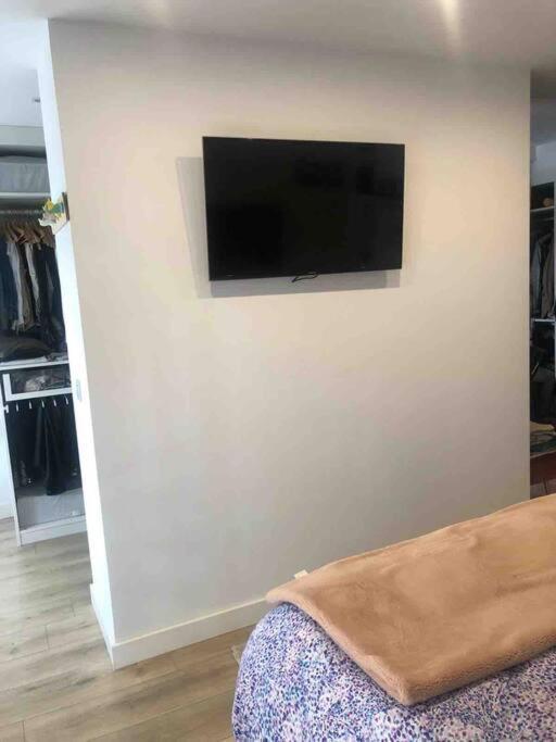 Apartamento A 100Metros De La Playa De San Lorenzo 기욘 외부 사진