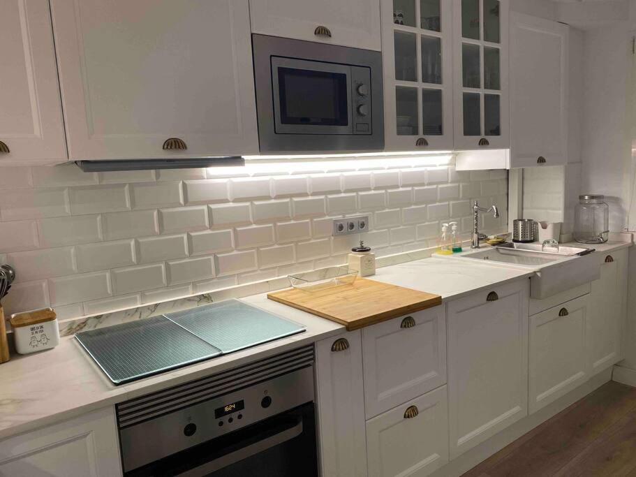 Apartamento A 100Metros De La Playa De San Lorenzo 기욘 외부 사진