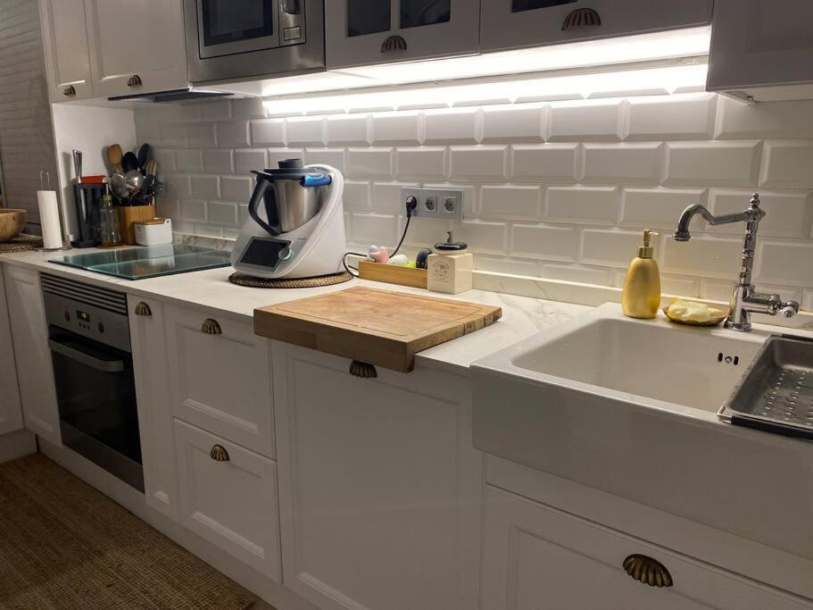 Apartamento A 100Metros De La Playa De San Lorenzo 기욘 외부 사진
