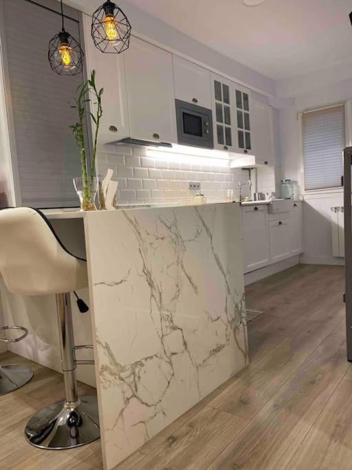 Apartamento A 100Metros De La Playa De San Lorenzo 기욘 외부 사진